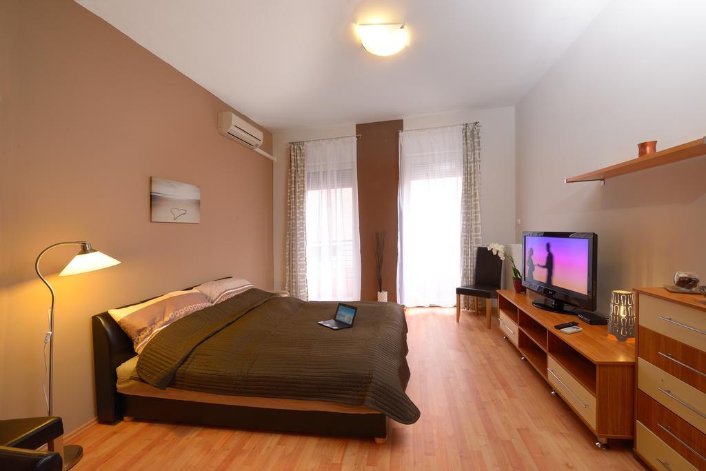 Apartment Lifestyle Baby Friendly *
